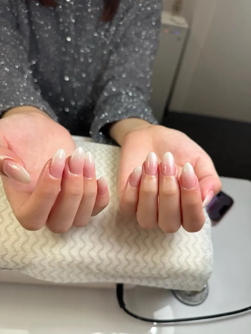 ネイル チークネイル フレンチネイル グラデーション 韓国ネイル マグネットネイル ハンドネイル Hana Nailのネイルデザイン