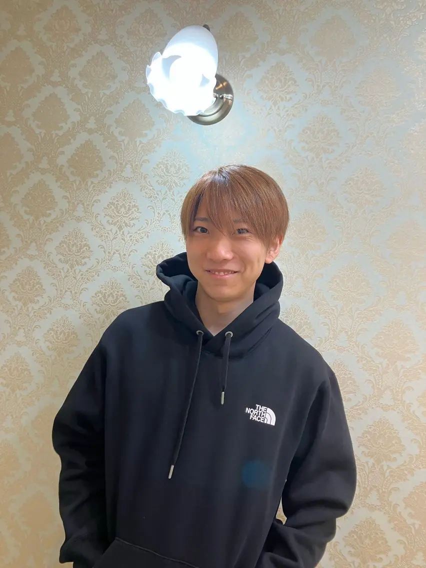 カラー メンズ メンズブリーチ メンズハイトーン ブリーチ 透明感カラー ハイトーンカラー Tink 橋本 青空のヘアスタイル
