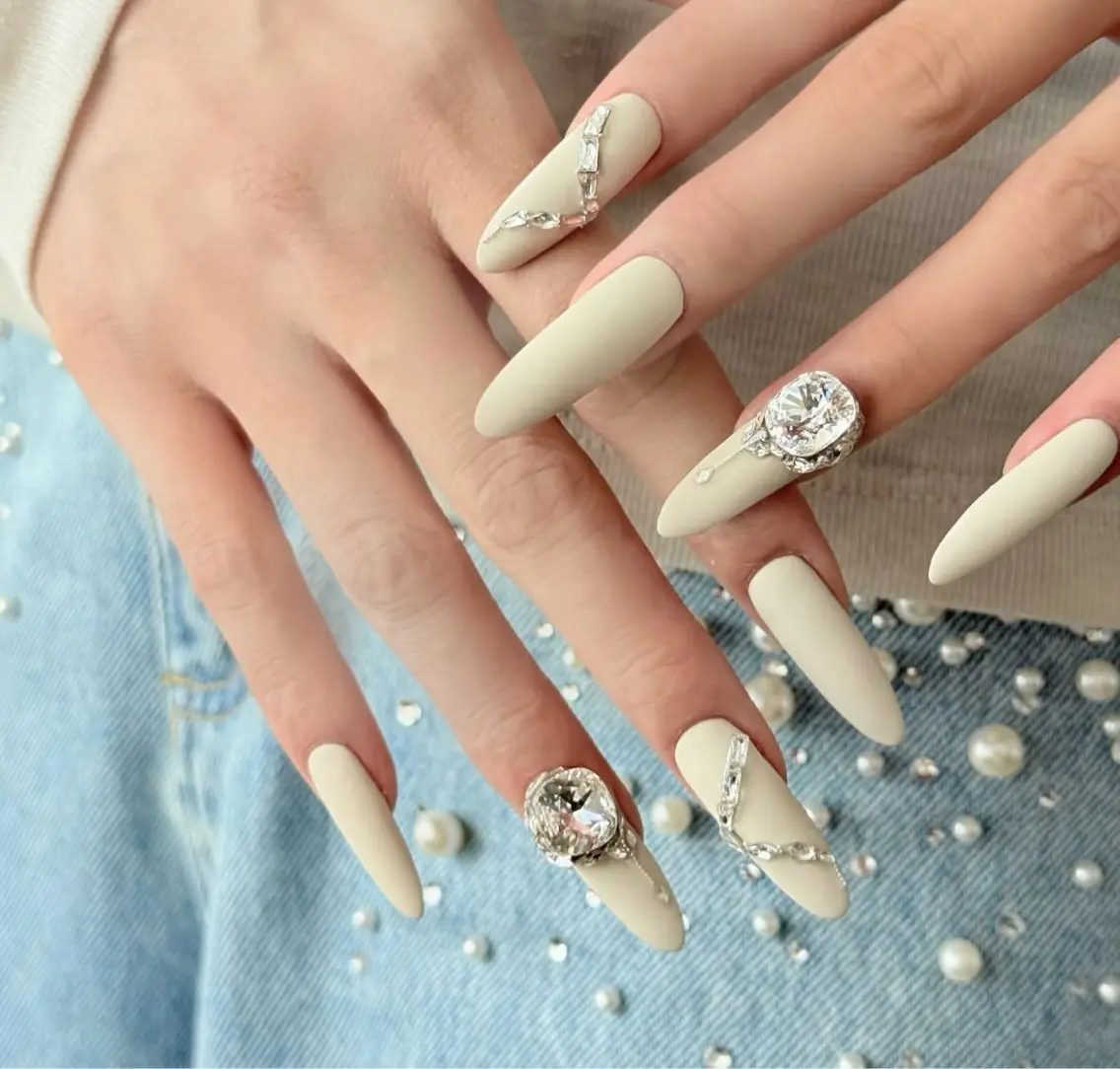 ネイル ハンドネイル Dione Nail きよみのネイルデザイン