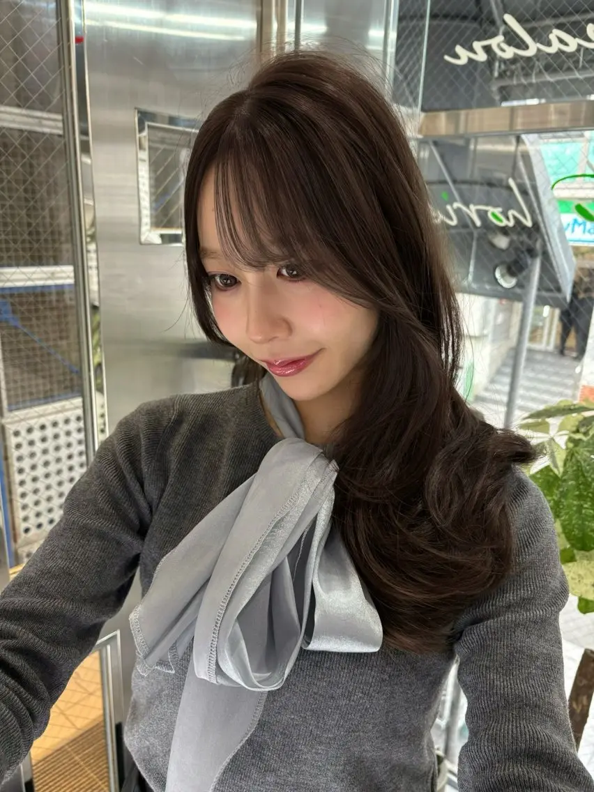 ロング カラー カット ヘアカラー トリートメント 堀江/透明感 ベージュ/白川幸太のヘアスタイル