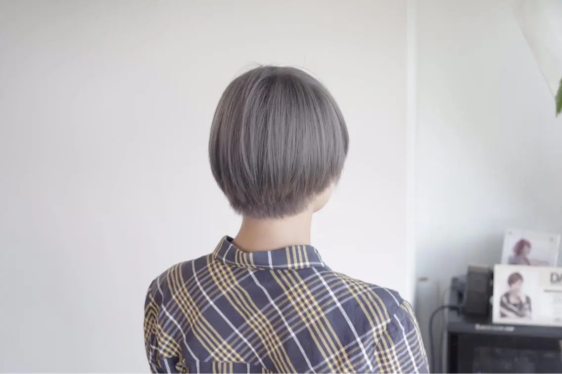 ショート カラー 🌈ディレクター🌈 徳松優希のヘアスタイル