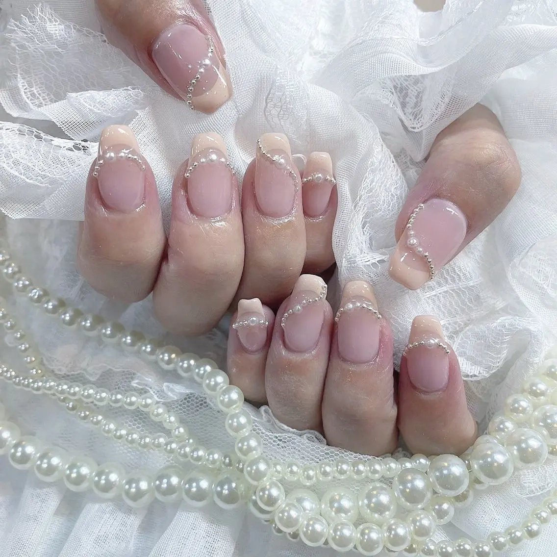 【新規様平日限定】💍持ち込み画像可💍ハンド120つけ放題デザイン片手3​〜​4本　（オフ有or無）の写真