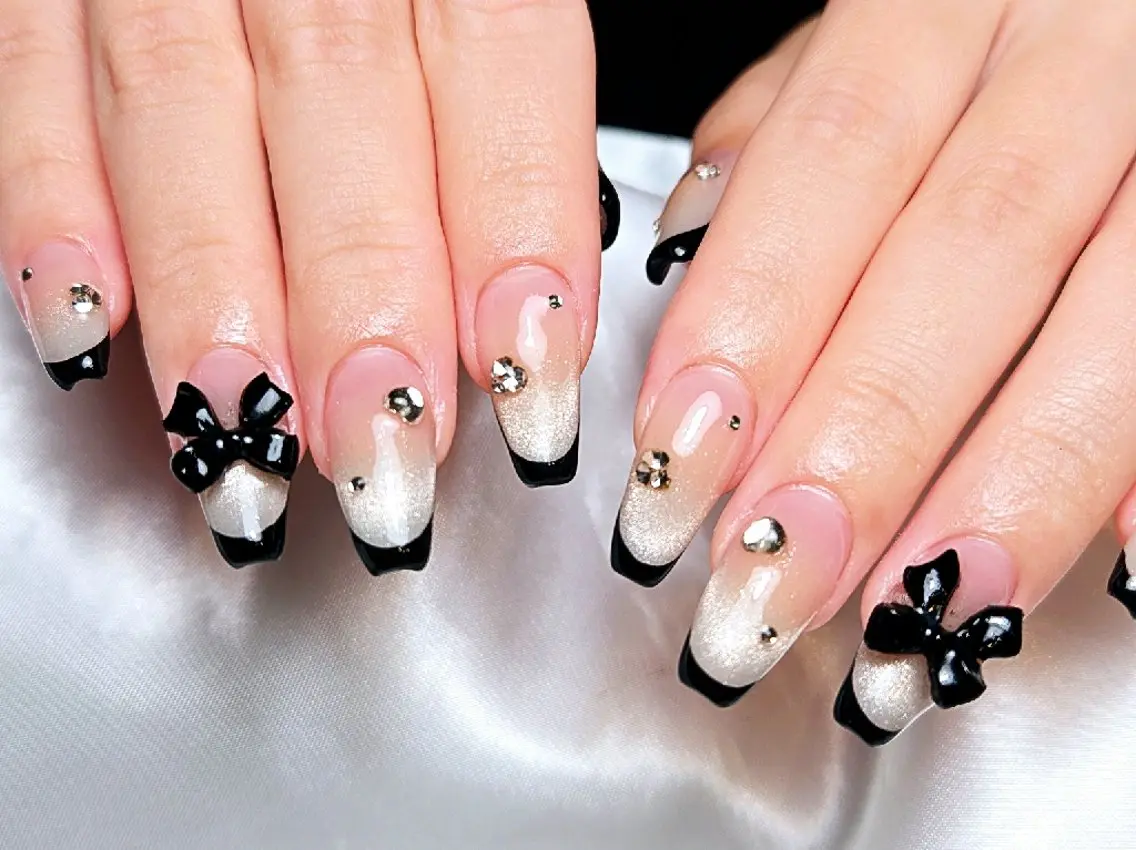 ネイル マグネットネイル スカルプネイル ハンドネイル MU5-nail 金山ネイルサロンのネイルデザイン