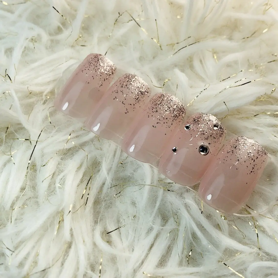 ネイル Legit nail salonのネイルデザイン