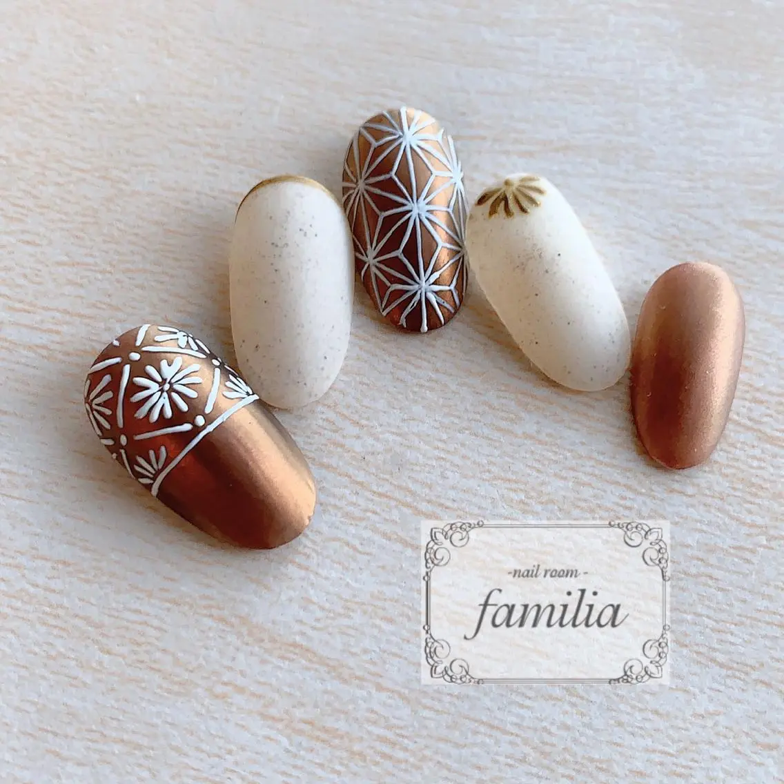 ネイル ハンドネイル -nailroom- familiaのネイルデザイン
