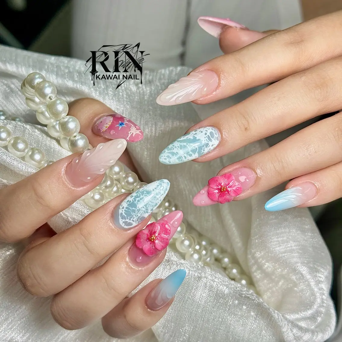 ネイル チークネイル ドット フレンチネイル グラデーション 韓国ネイル ハンドネイル Rin KawaiiNailのネイルデザイン