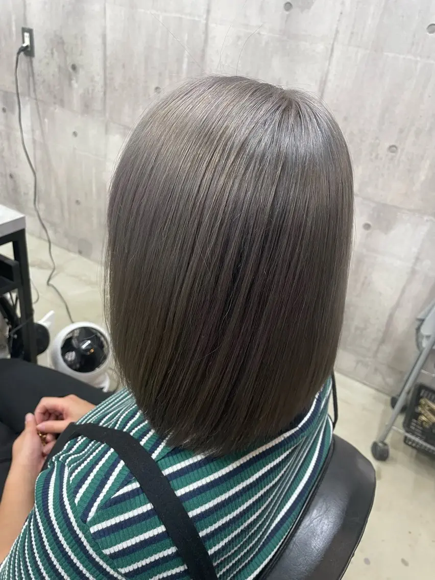 ミディアム カラー 縮毛矯正 ヘアカラー LUXBE LUCE ひなののヘアスタイル
