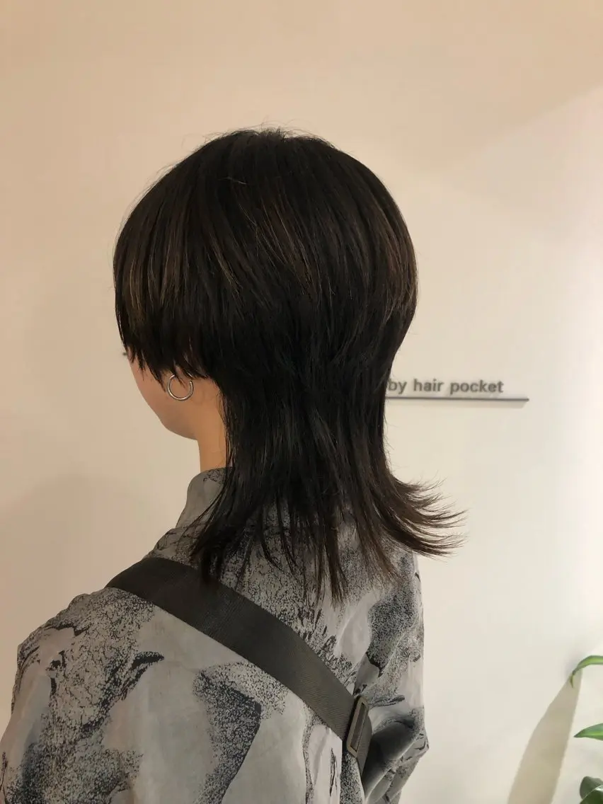 ミディアム ウルフカット こうやま みるのヘアスタイル