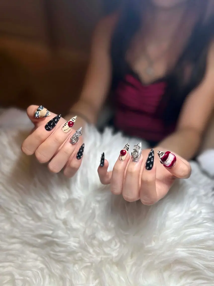 ネイル le luxe nailsのネイルデザイン