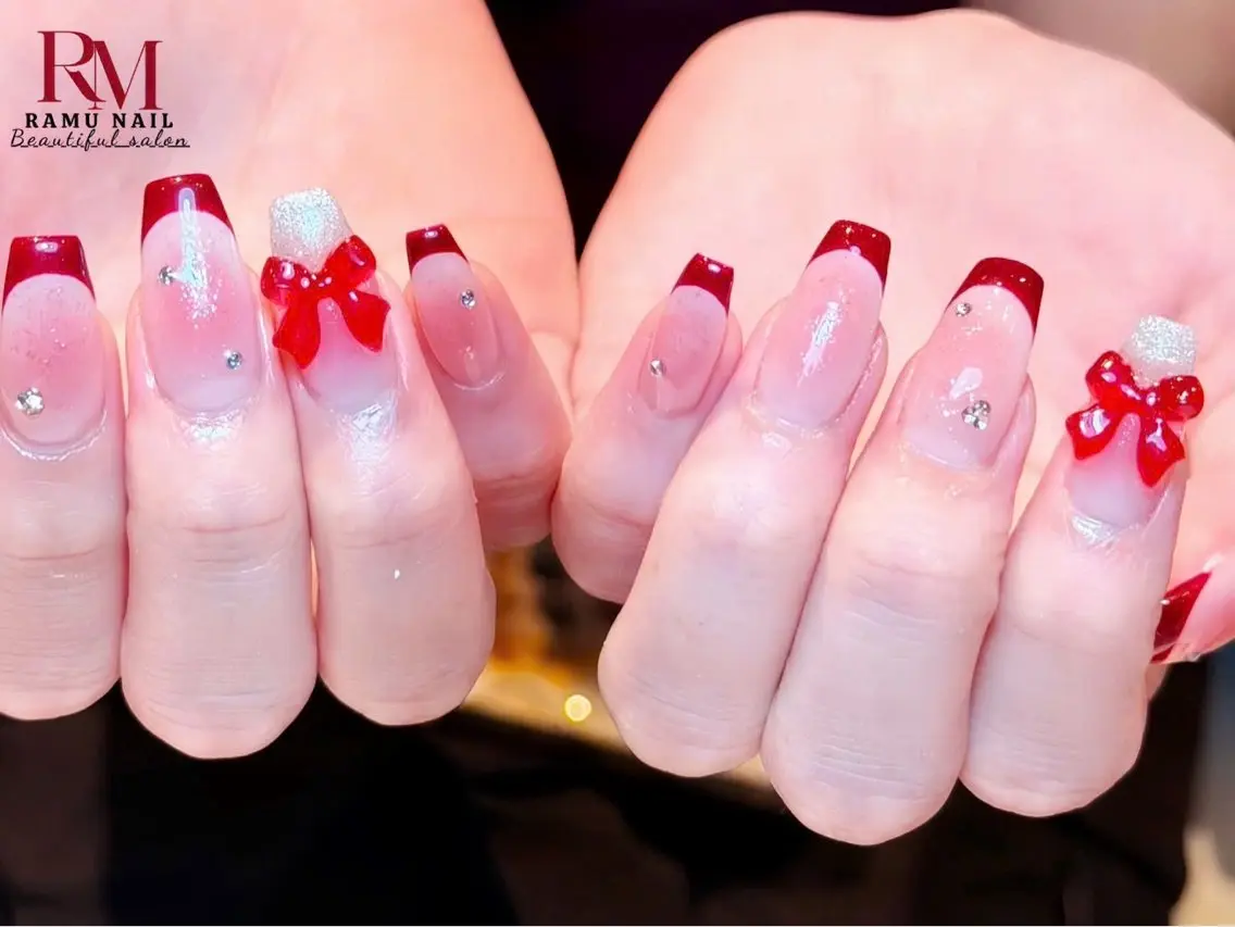 ネイル キラキラネイル マグネットネイル ミラーネイル ピンク 夏ネイル ハンドネイル RAMU Nail 恵比寿店のネイルデザイン