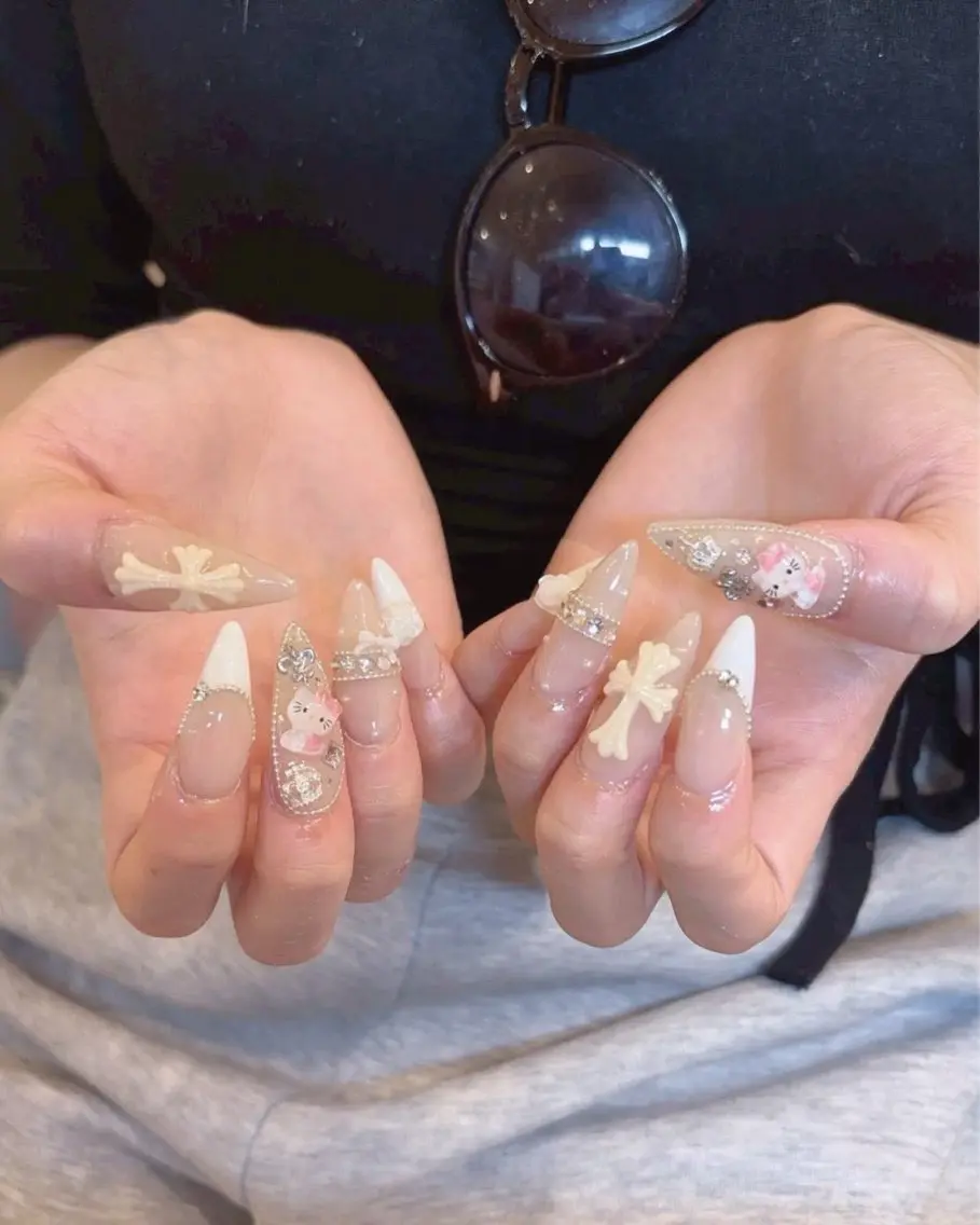 ネイル ジェルネイル 韓国ネイル 持ち込み シンプルネイル ワンホンネイル ハンドネイル 🎀Aura. Yurachanのネイルデザイン
