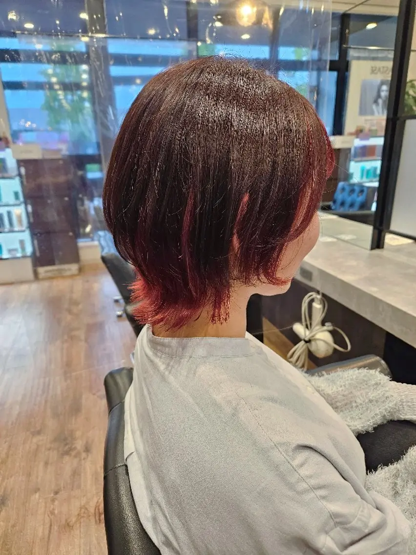 ショート カラー ヘアカラー 関口 友菜のヘアスタイル