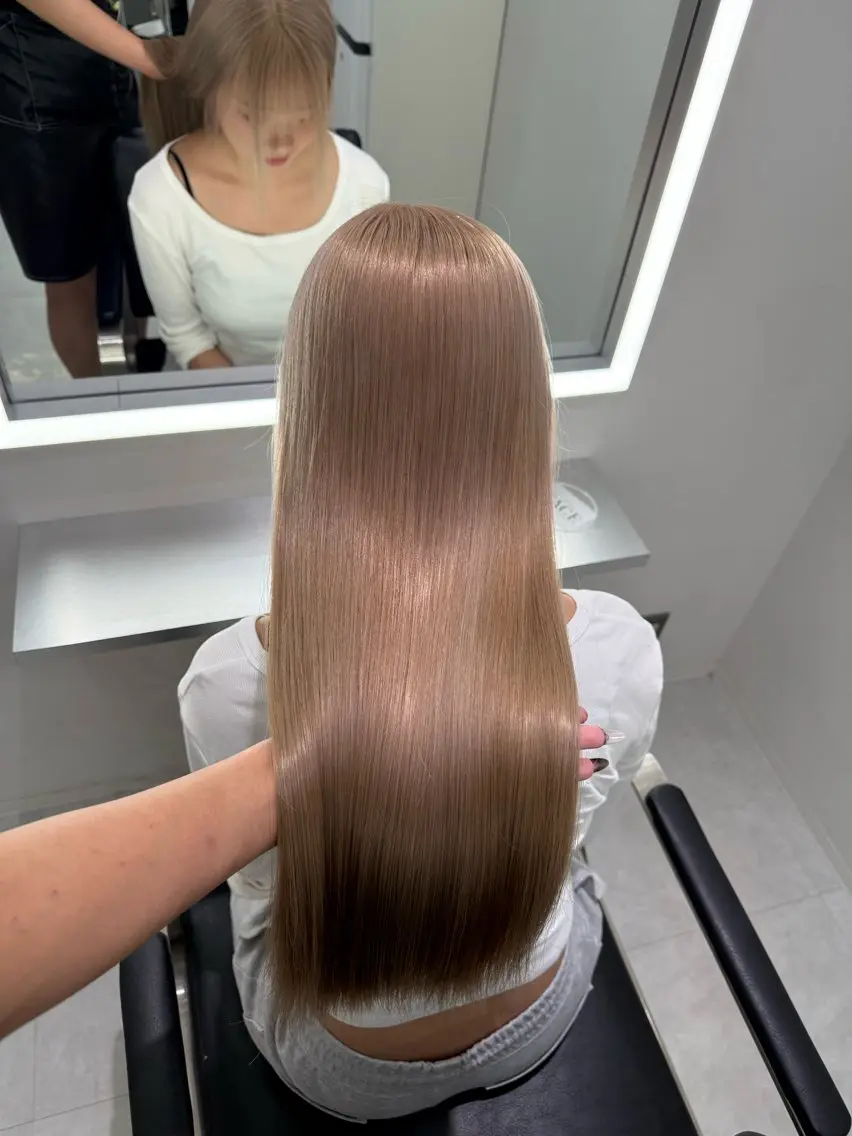 ロング ヘアカラー tace新宿 めいのヘアスタイル