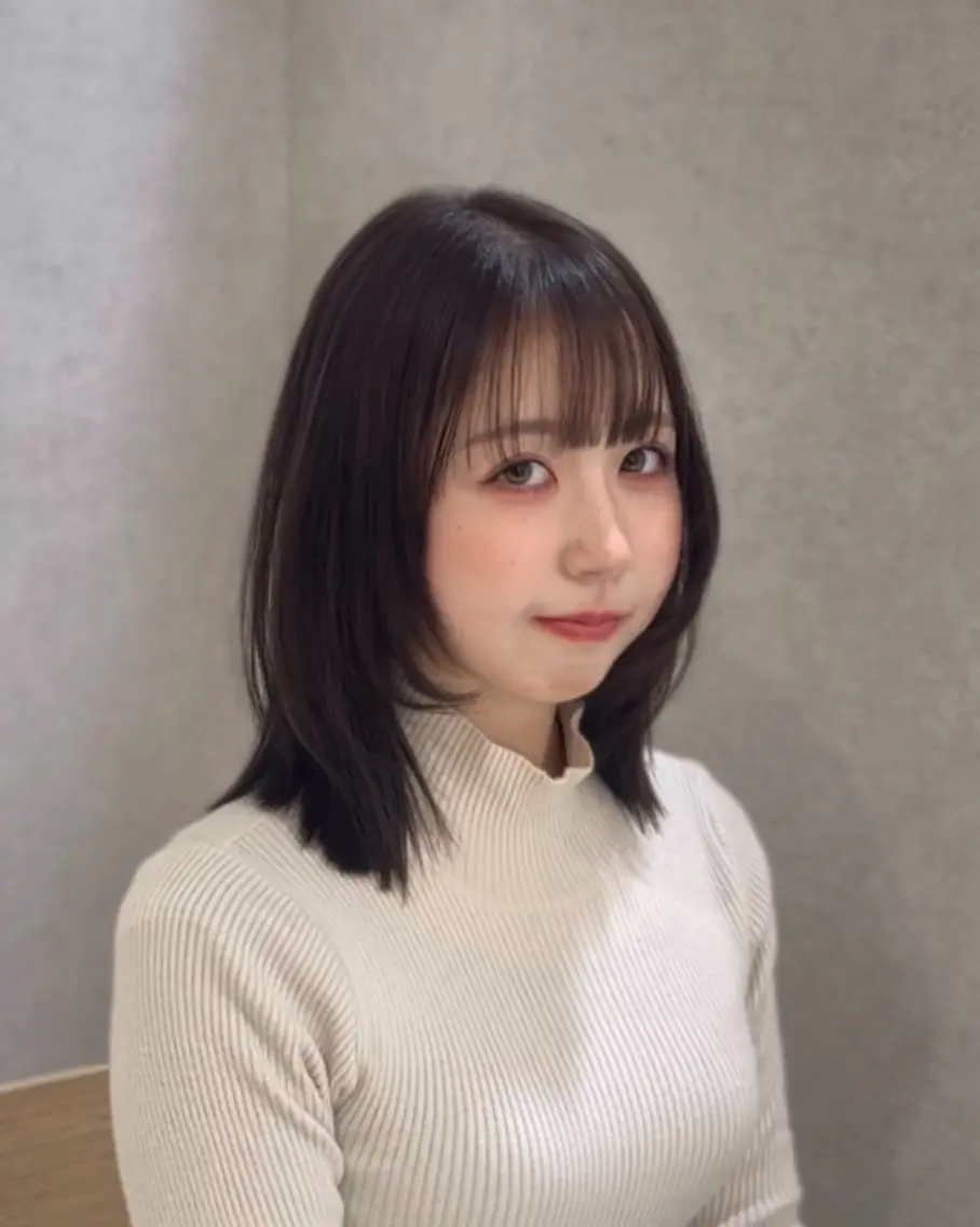 ミディアム カラー カット ヘアカラー トリートメント suzuka/透明感 /顔周り/美髪矯正のヘアスタイル