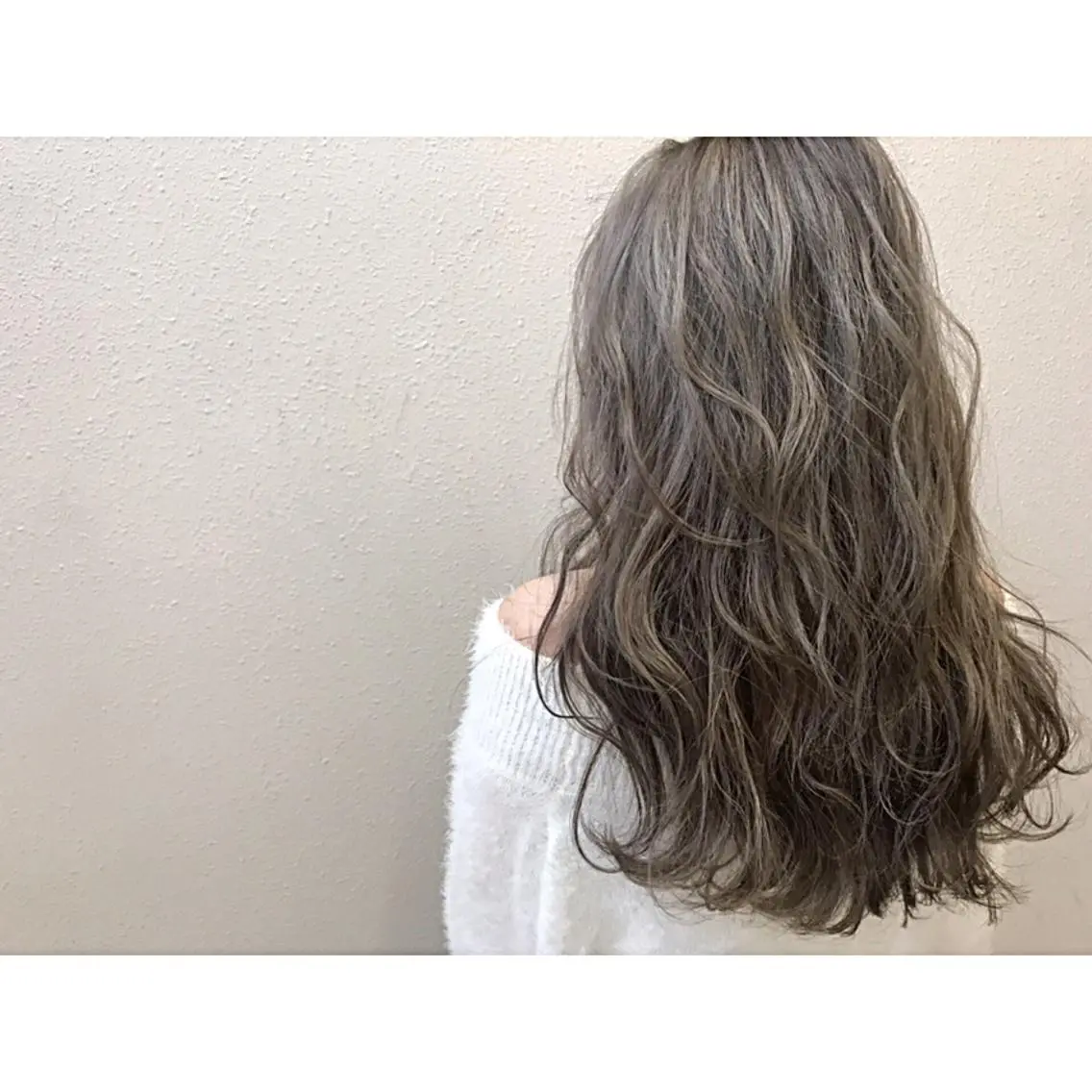 ロング カラー アディクシーカラー ハイライトカラー ハイライト カット ヘアカラー トリートメント 荒木 拓也のヘアスタイル