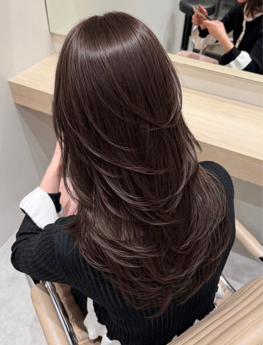 ロング カラー ブラウンカラー チョコレートブラウン 透明感カラー レイヤーカット 小顔カット カット ヘアカラー 福岡/艶カラー/ レイヤーカット/夏也のヘアスタイル