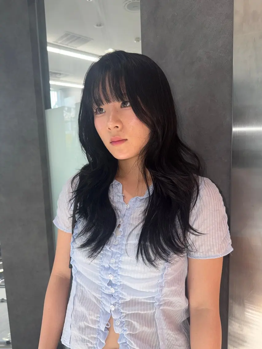 ロング カラー ヘアアレンジ カット ヘアカラー トリートメント ヘアセット レイヤーカット/ ハイトーン/ みうのヘアスタイル