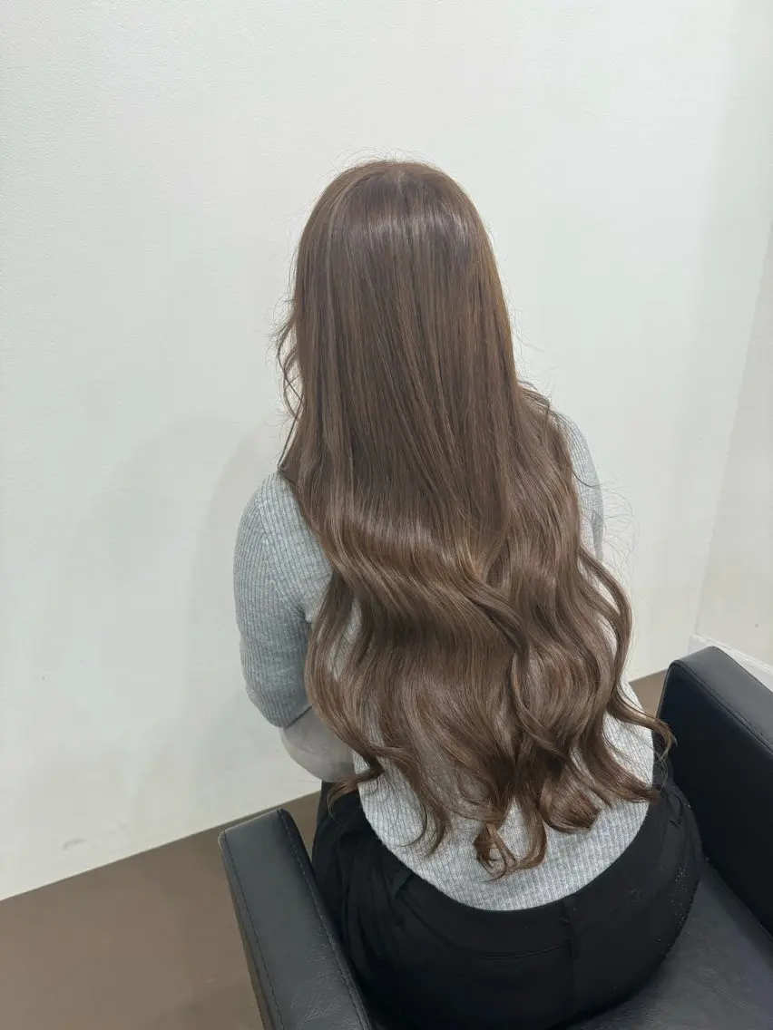 ロング ヘアカラー 【ioe岡本】🐶 向井歩のヘアスタイル