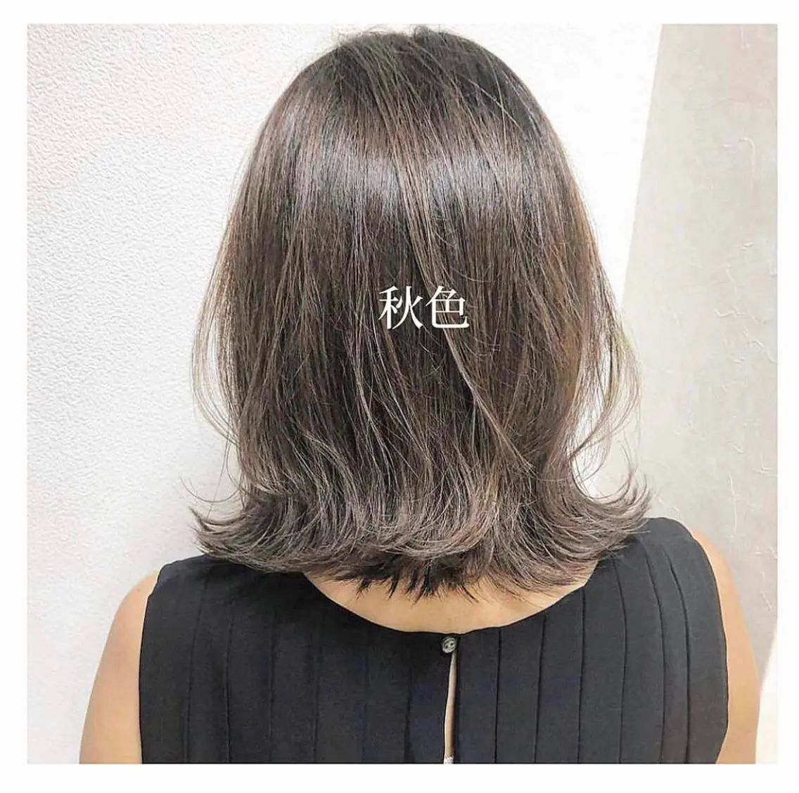 ミディアム カラー 透明感ハイトーン🦄 キラ🌈のヘアスタイル