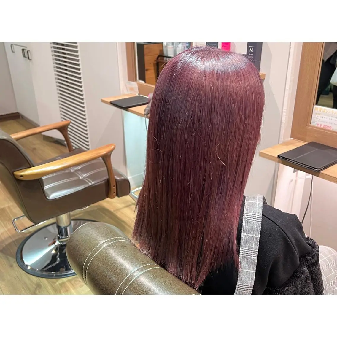 ロング カラー アッシュ ピンクカラー ピンクアッシュ ヘアカラー トリートメント ツキダテ ユイのヘアスタイル