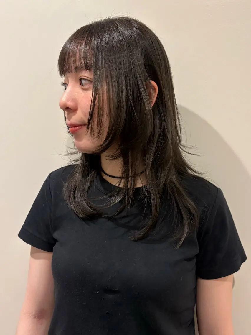 セミロング カラー カット ヘアカラー yumemiレイヤー ✴︎ 透明感カラーのヘアスタイル