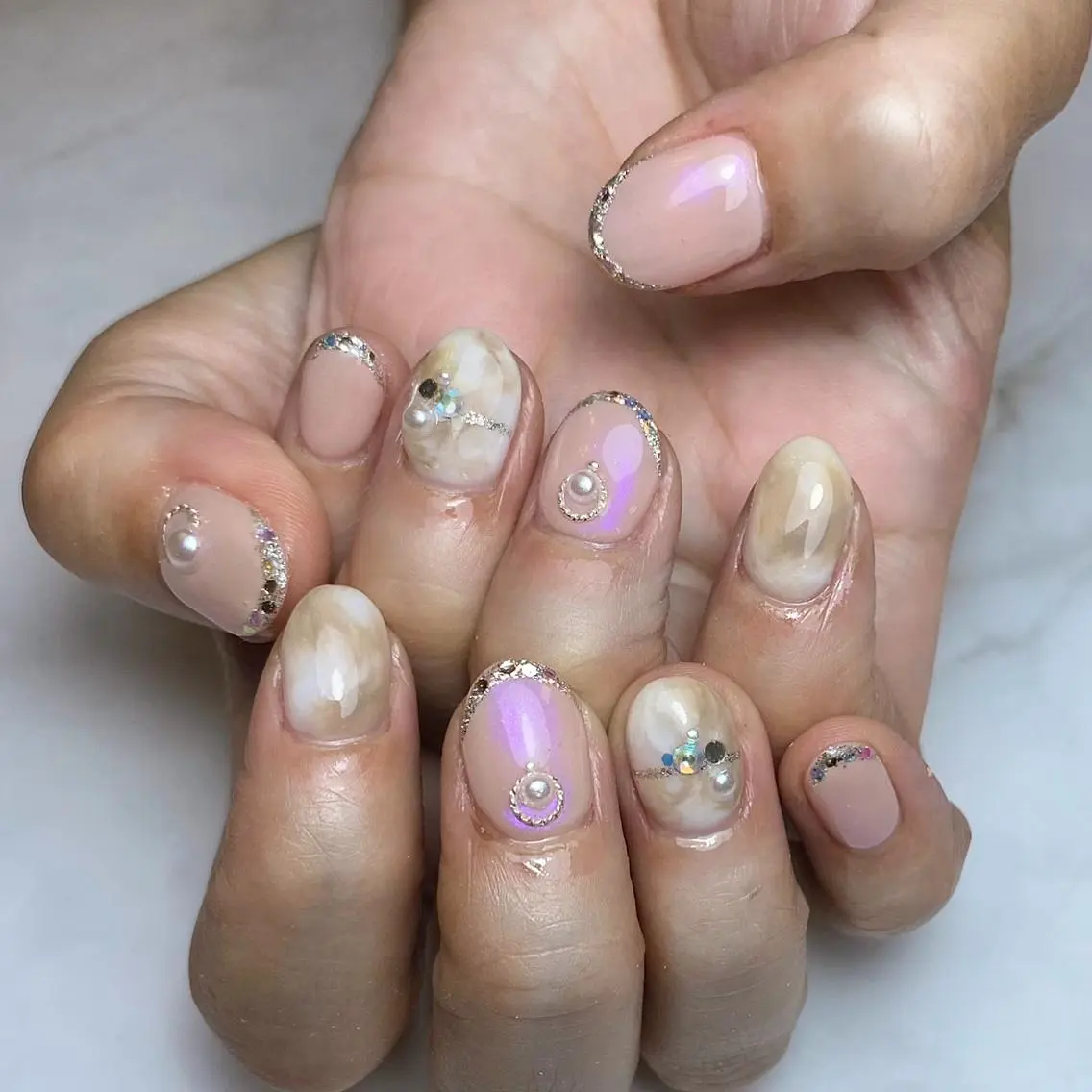 ネイル フレンチネイル ガラスフレンチ ショートネイル ameria meguのネイルデザイン