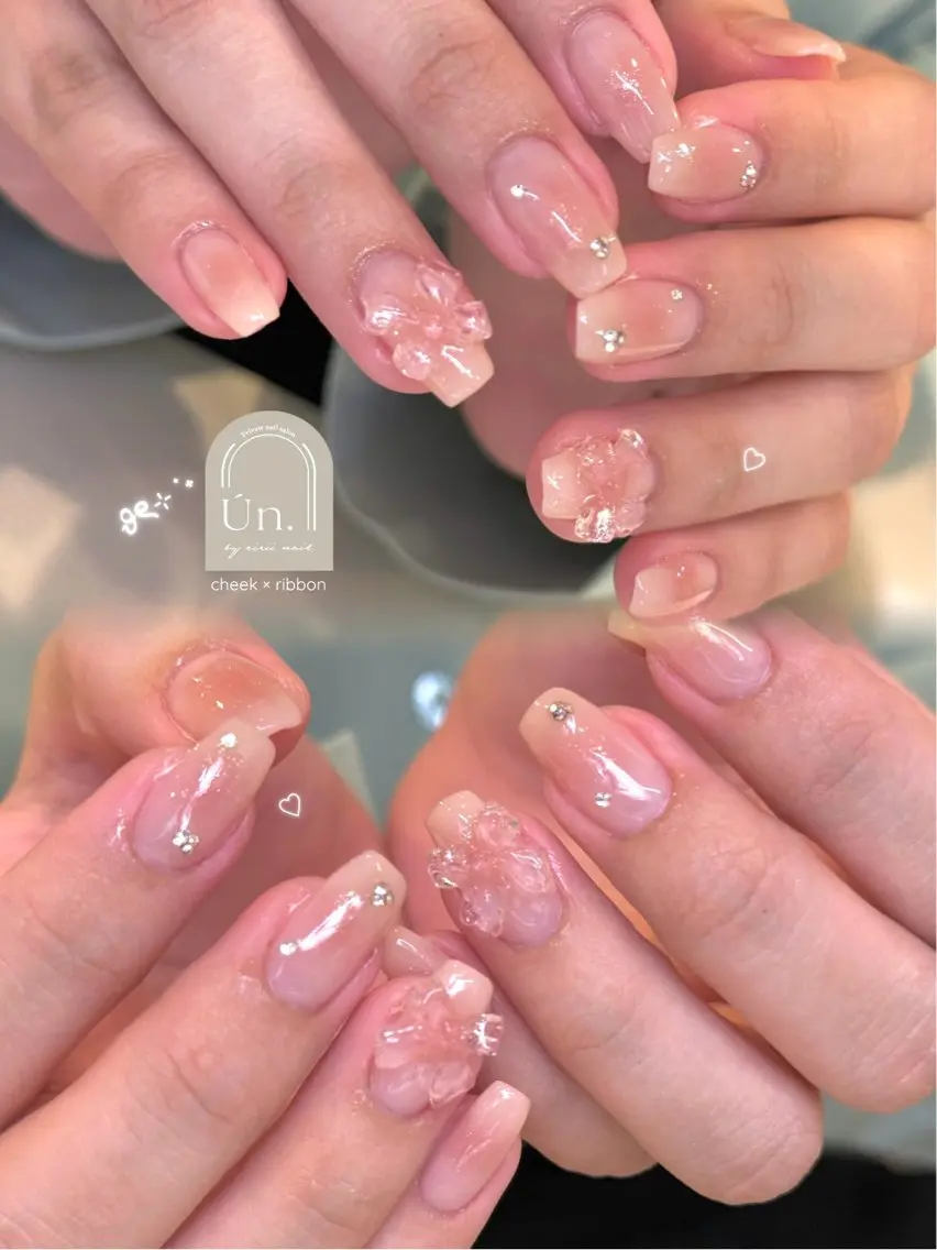 ネイル クリアネイル リボン Ún.ニュアンス 非対面ネイルサロンのネイルデザイン