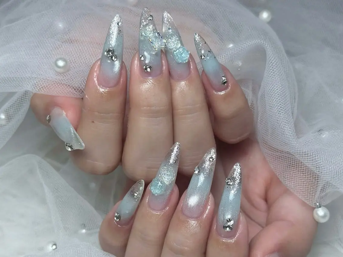 ネイル チークネイル ドット フレンチネイル グラデーション ハート ハンドネイル ハンドケア Eli Muse 新宿ネイルのネイルデザイン