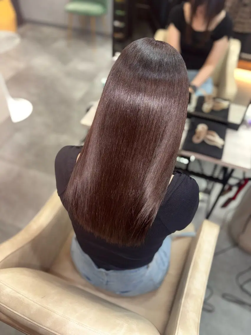 セミロング she.2新宿⭐️ SORAのヘアスタイル