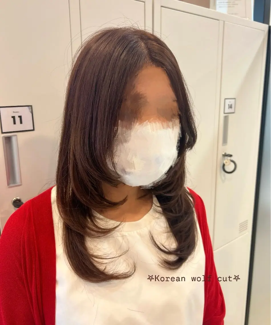 セミロング カラー ブラウンカラー チョコレートブラウン 韓国風ヘア レイヤーカット カット ヘアカラー トリートメント LiTA 友田未来のヘアスタイル