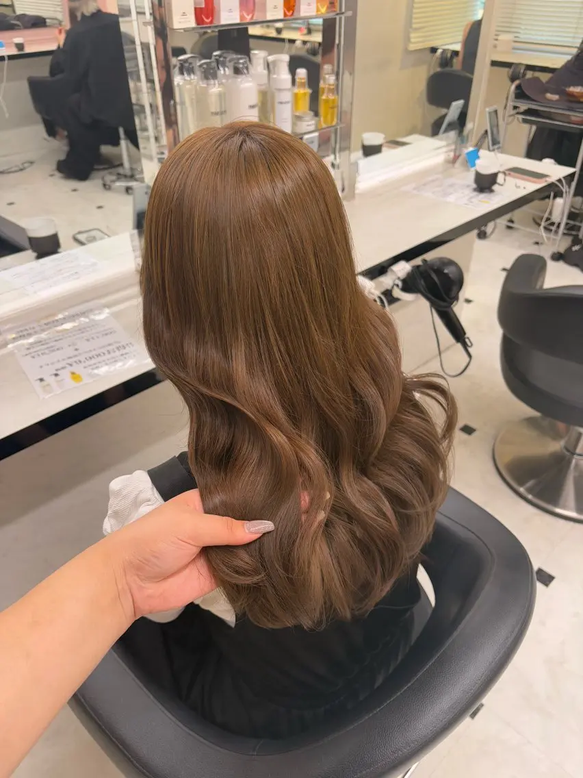 ロング カラー 透明感ベージュカラー 🪞上野🪞AIのヘアスタイル