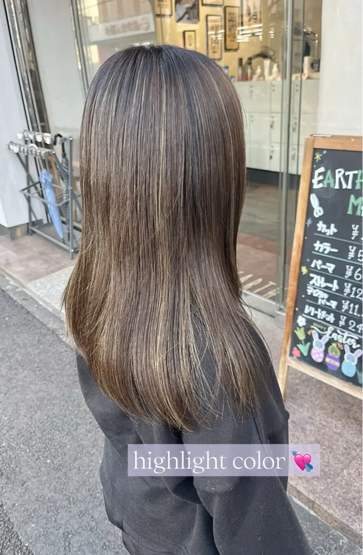 ロング カラー ベージュカラー ハイライトカラー ハイライト ヘアカラー トリートメント レイヤーカット🌈 透明感カラー🌷ユリのヘアスタイル