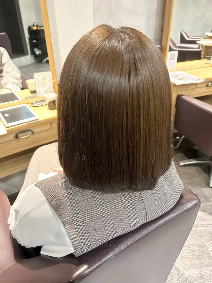 ミディアム カラー グレージュ オリーブグレージュ オリーブグレー カット ヘアカラー トリートメント パーソナルカラー 診断🍀マリンのヘアスタイル