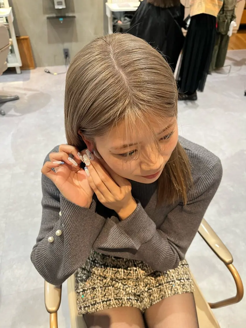 セミロング 飯田 愛結のヘアスタイル