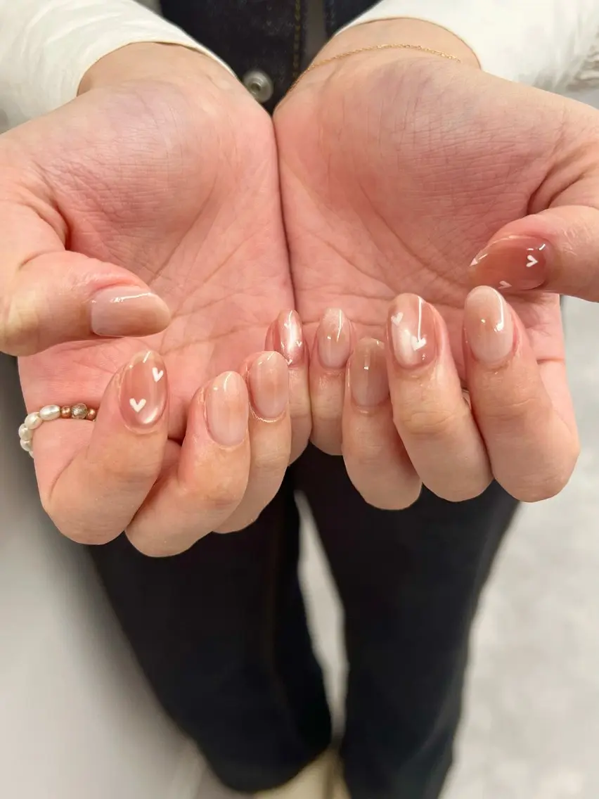 ネイル チークネイル ジェルネイル ハート マグネットネイル ニュアンスネイル ハンドネイル ハンドケア Bana_ Nailのネイルデザイン
