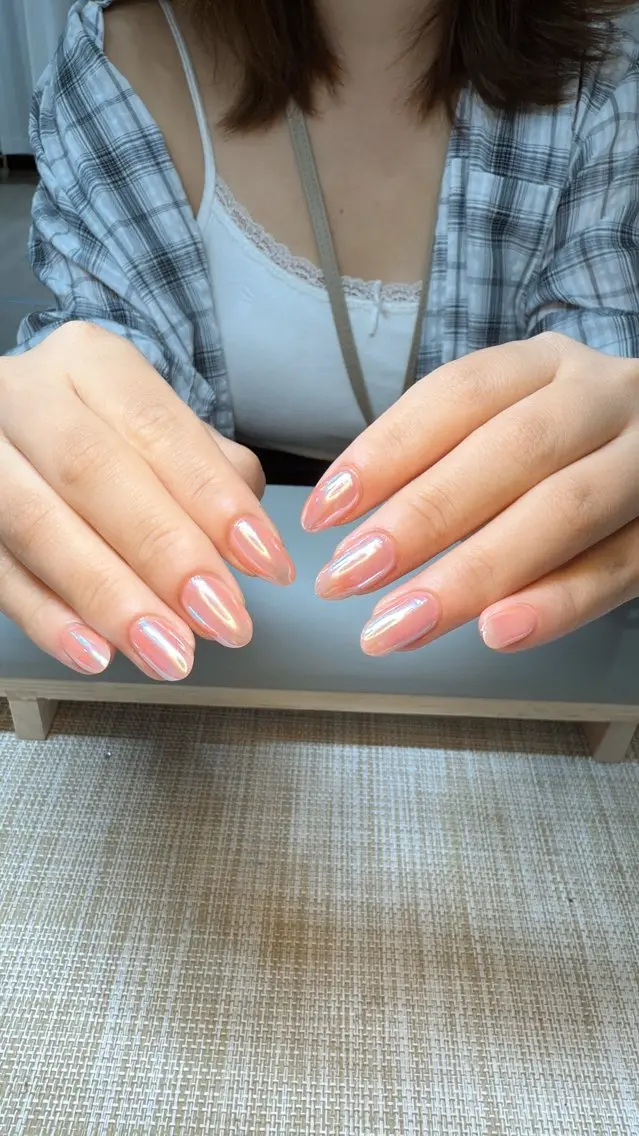 ネイル アートネイル オーロラネイル チークネイル フレンチネイル ガラスフレンチ ハンドネイル 🎀YooLi Nail salonのネイルデザイン