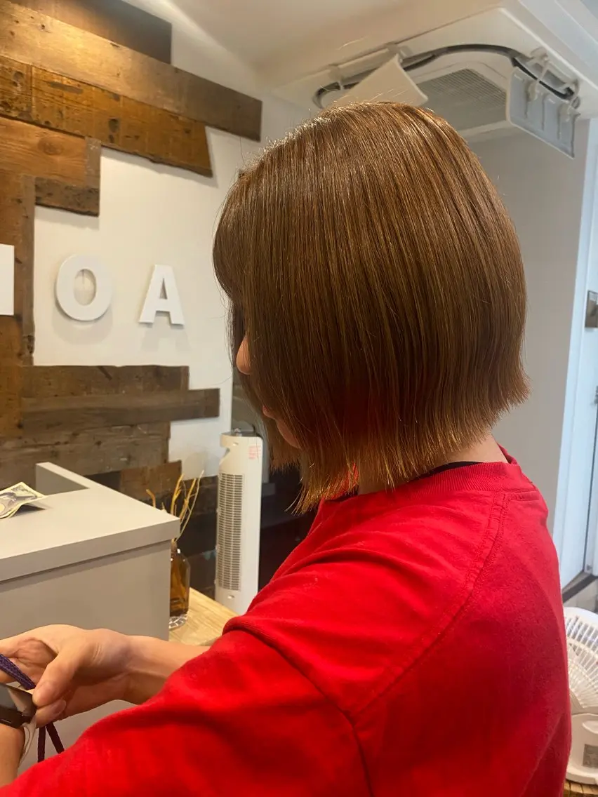 ミディアム 水口 莉央のヘアスタイル