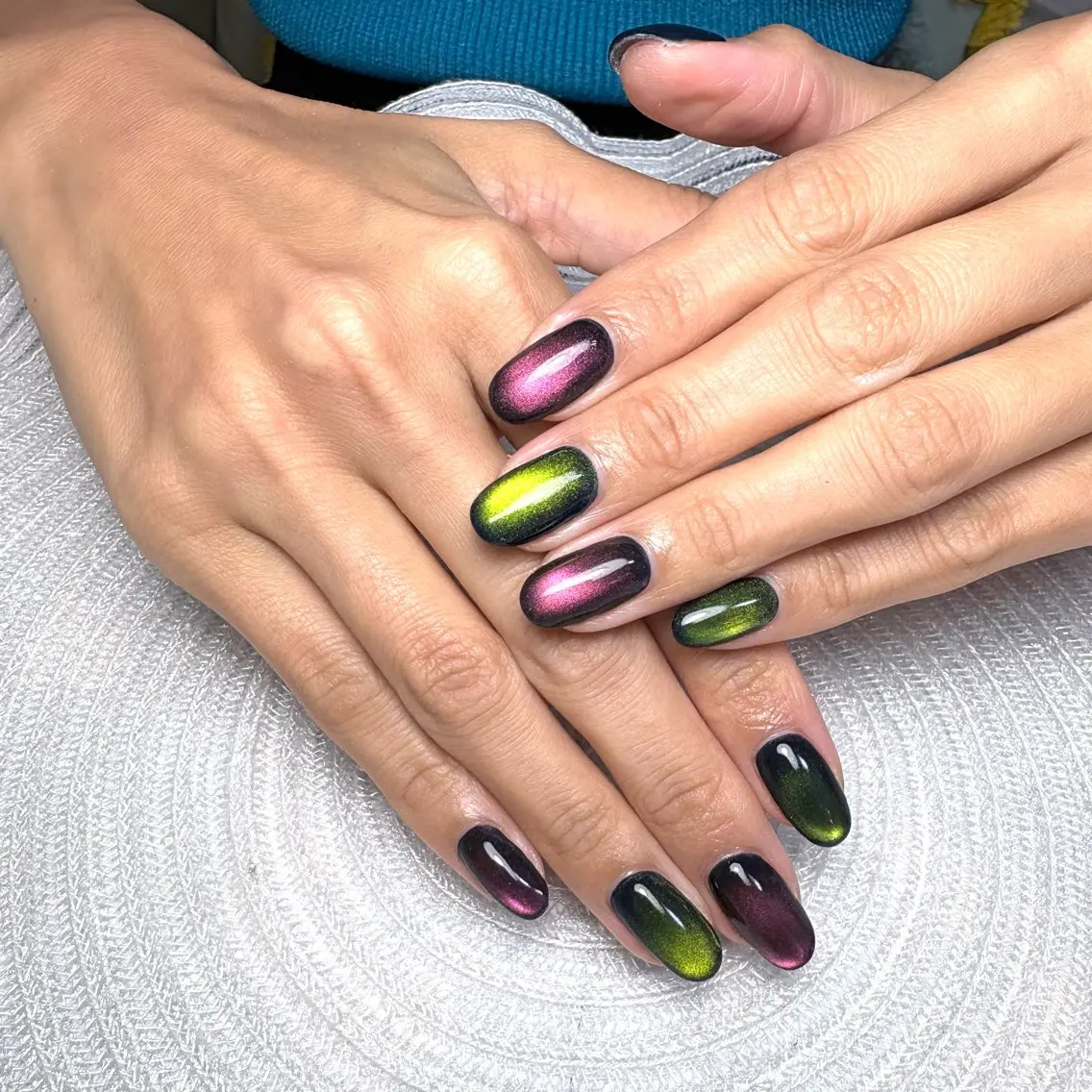 ネイル マグネットネイル ハンドネイル HAILEY nail saronのネイルデザイン