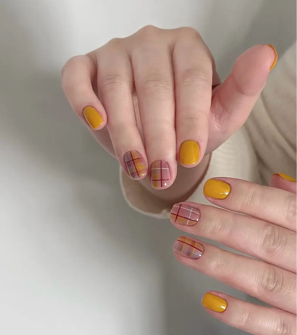 ネイル ニュアンスネイル 冬ネイル ハンドネイル Emily Garden 六本木のネイルデザイン