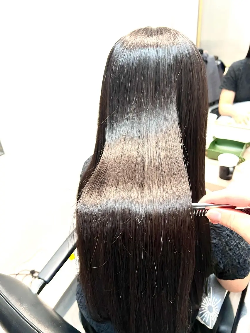 セミロング カラー パーマ 縮毛矯正/ レイヤー/ミディアムのヘアスタイル