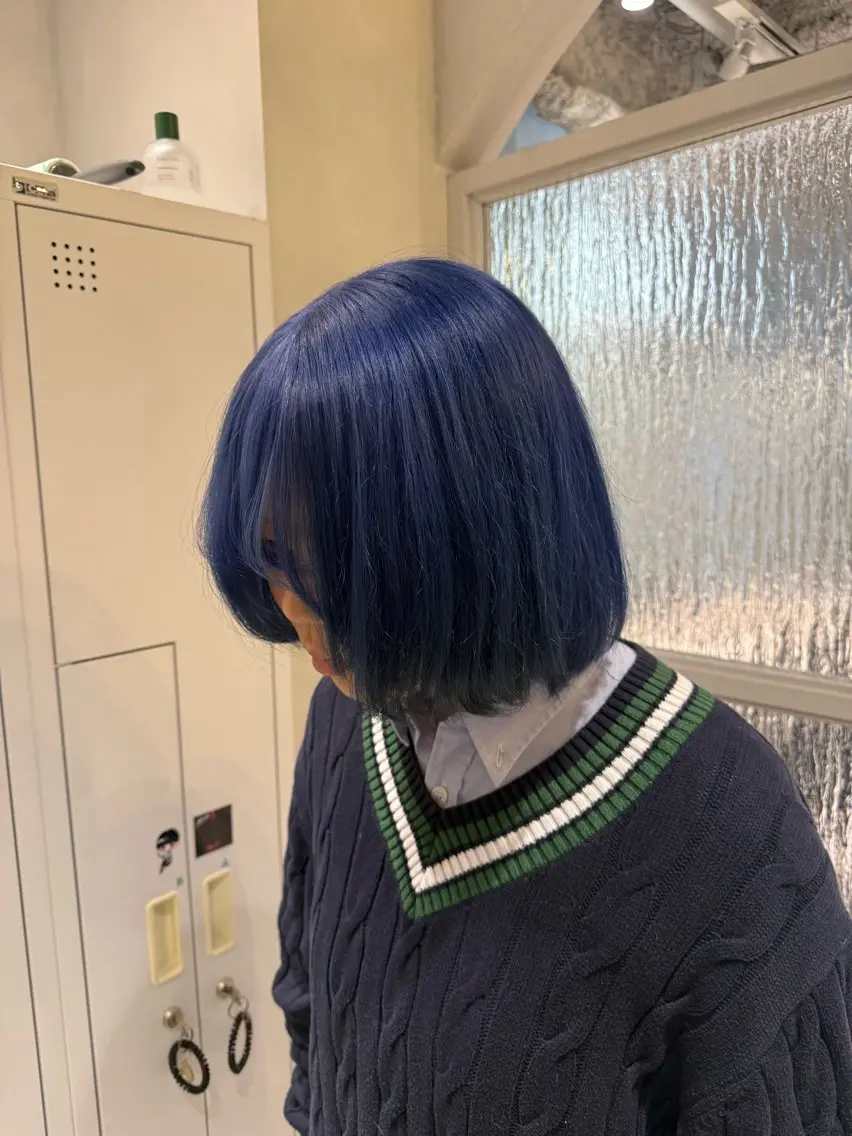 ミディアム カラー アッシュ ベージュカラー ブリーチ ブルーカラー 透明感カラー ヘアカラー ハイトーン/ブリーチ 💙みずき💙のヘアスタイル
