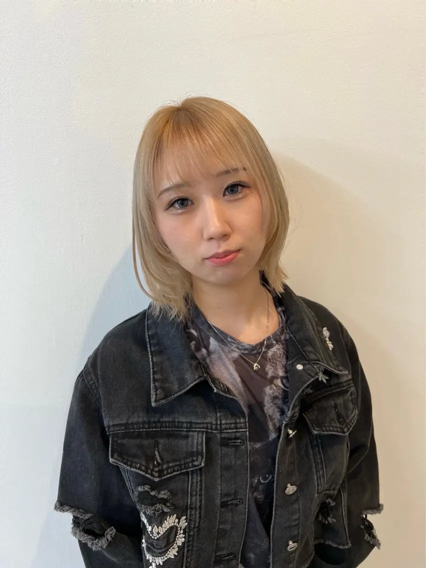 ケアブリーチ(全体orハイライト)+ケアカラー+カットの写真