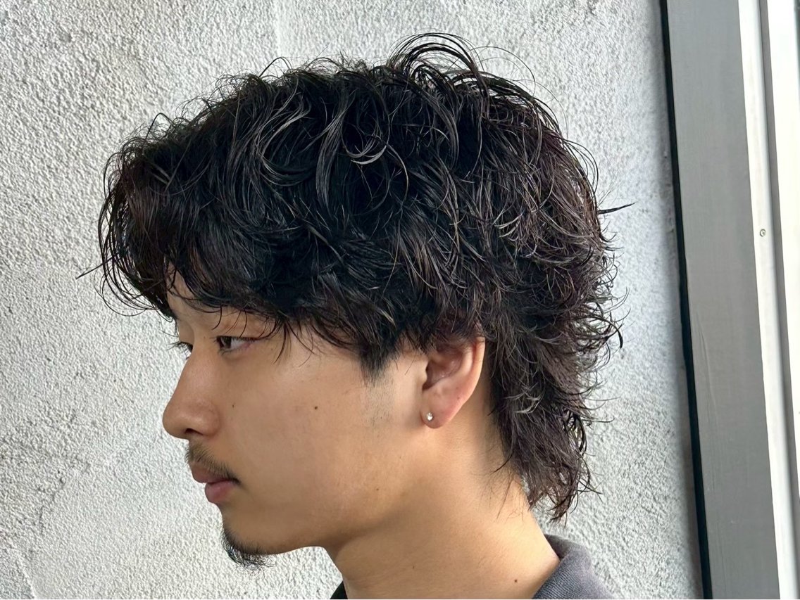 ショート パーマ メンズ 小笠原 栞菜のヘアスタイル