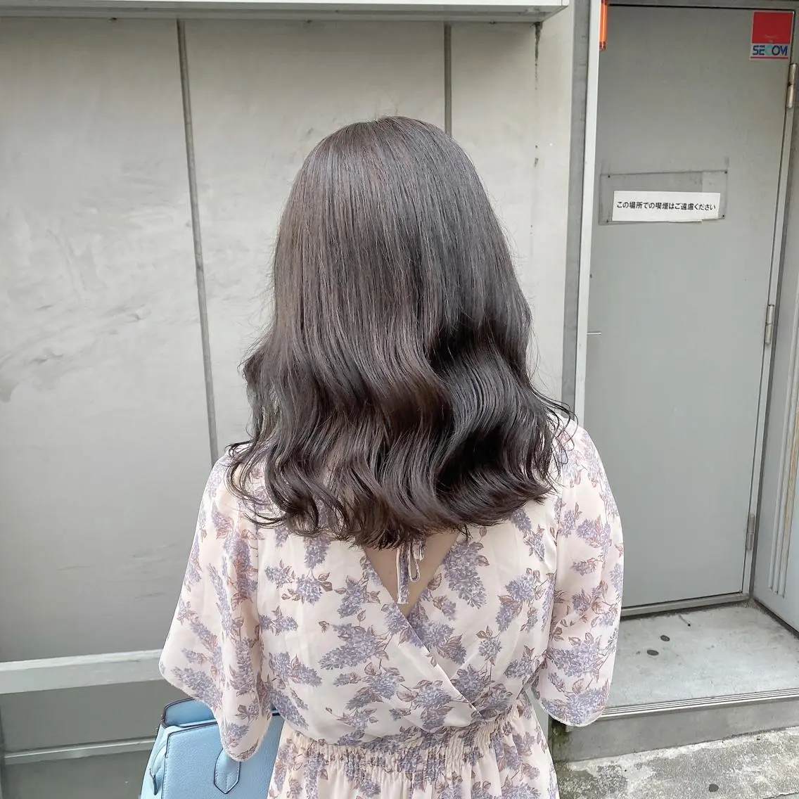 セミロング カラー 大人っぽ韓国レディ レイヤー🤍渋谷のヘアスタイル