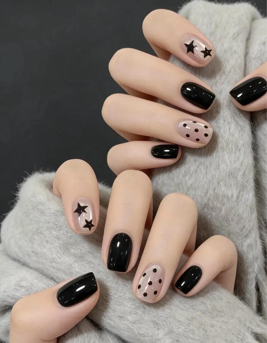ネイル ハンドネイル H3 Nail Tsuki🦋💙のネイルデザイン