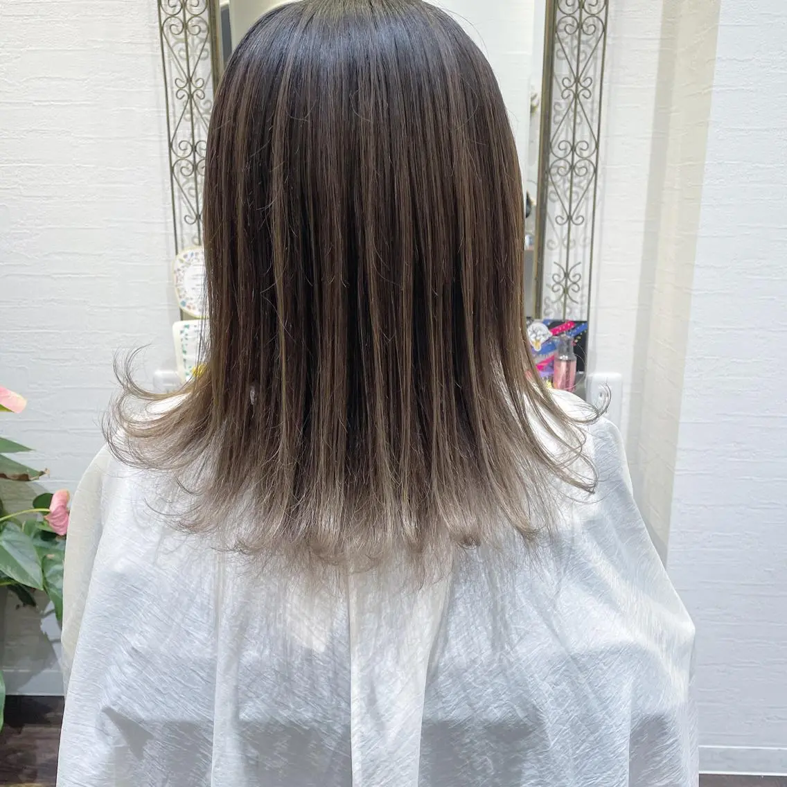 セミロング カラー ハイライトカラー ハイライト 皆巳 達郎のヘアスタイル