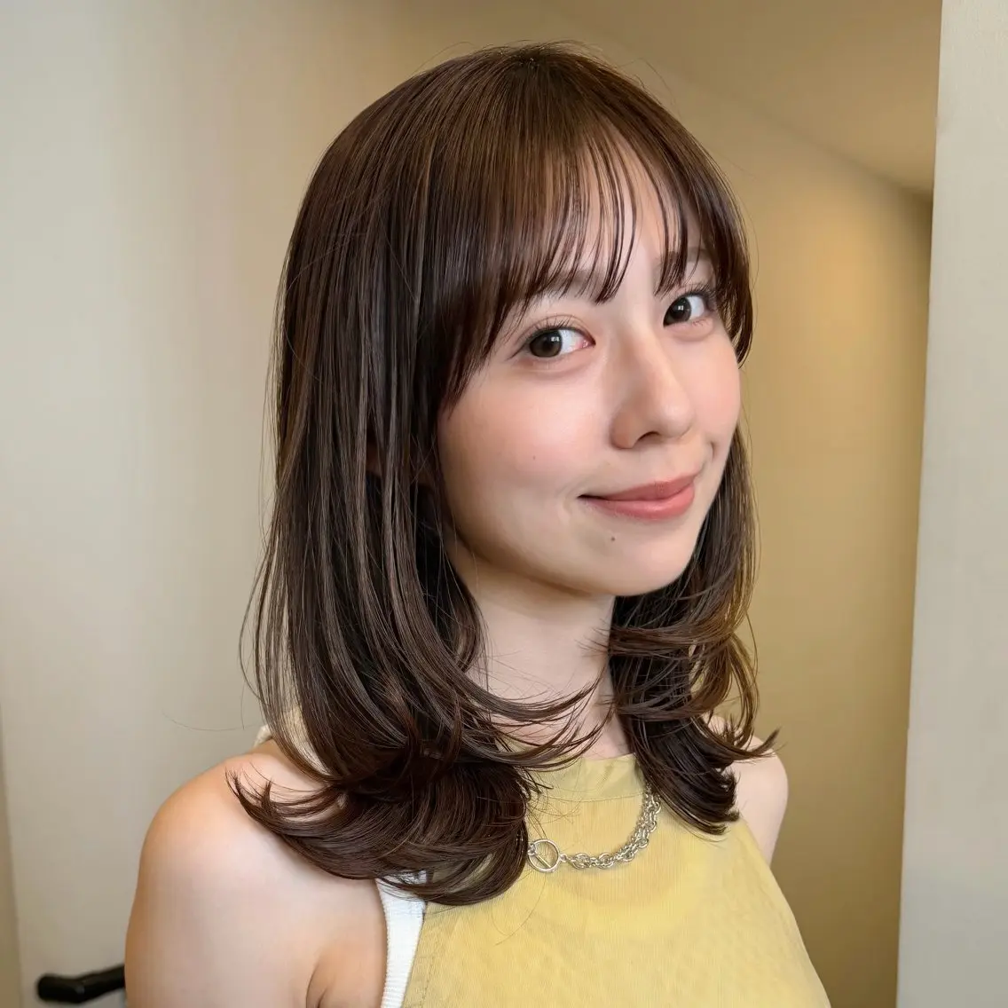 ミディアム カラー 顔周りレイヤー꙳⋆ ミディアム⌇SAKIのヘアスタイル