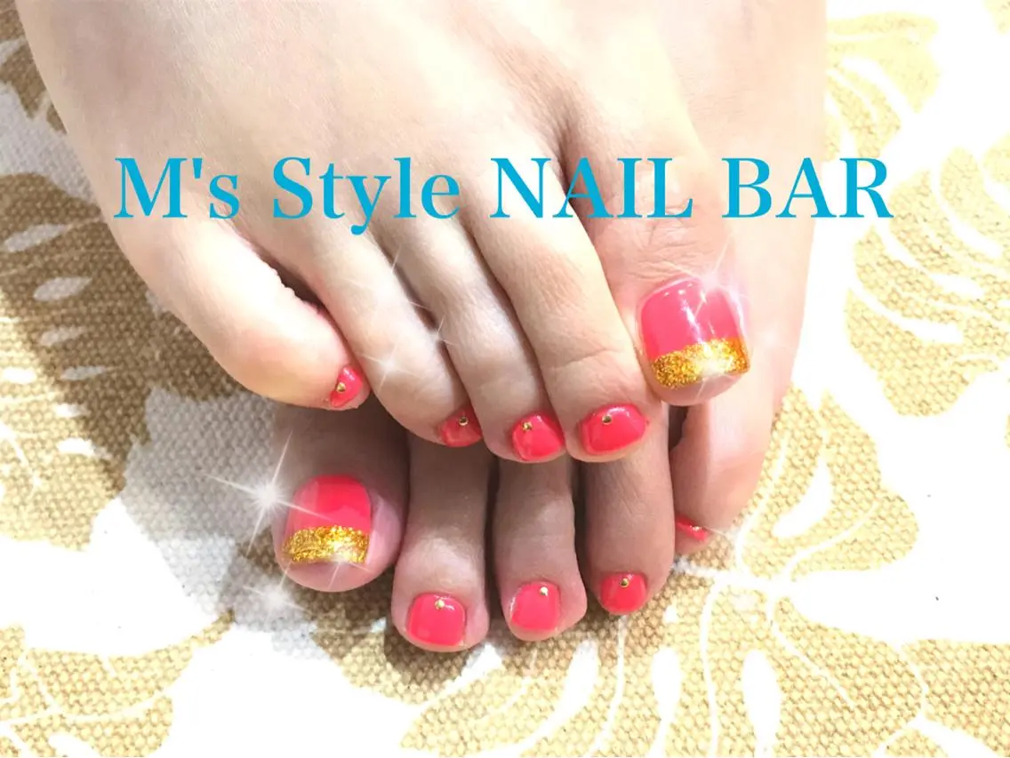 ショート ネイル フットネイル ジェルネイル ゴールド オレンジ ピンク フットネイル M's Style NAIL BARのネイルデザイン