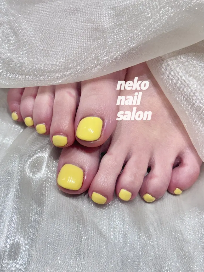 ネイル フットネイル ワンカラーネイル フットネイル neko nailのネイルデザイン