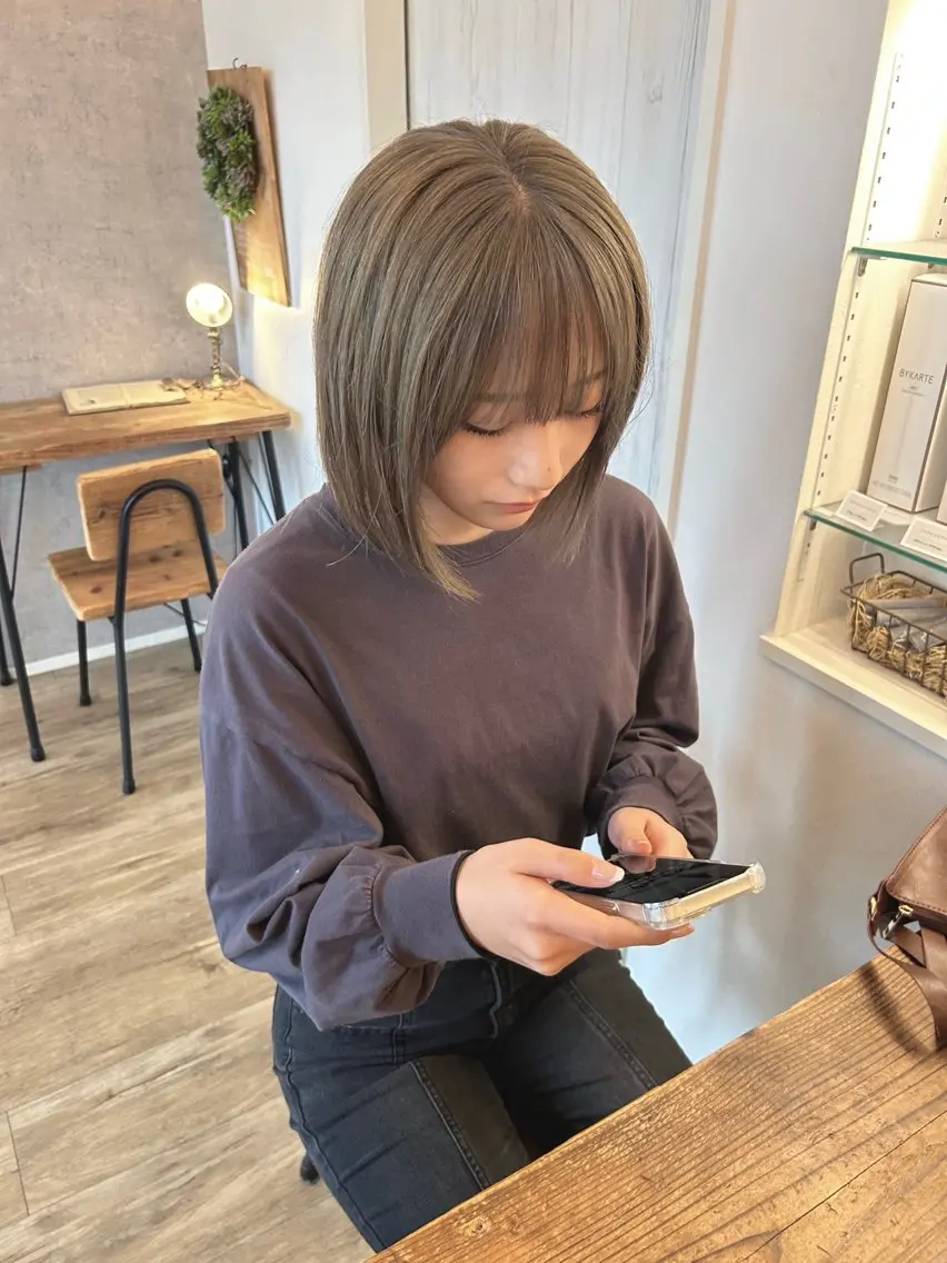 ダブルカラー（ブリーチ&カラー）の写真